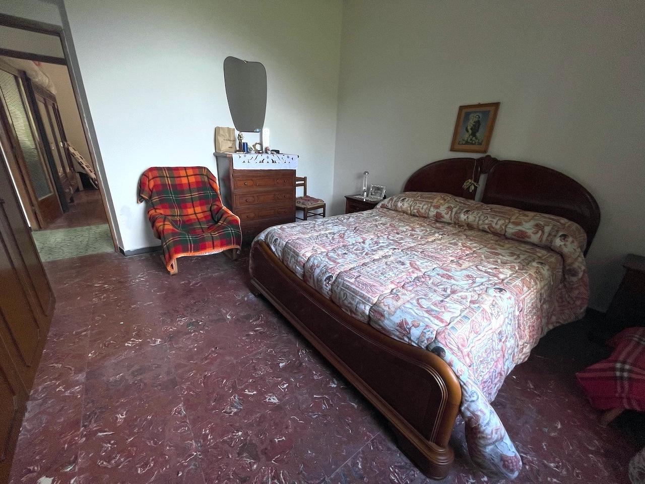 Immagine 26 di Casa indipendente in vendita  a La Spezia