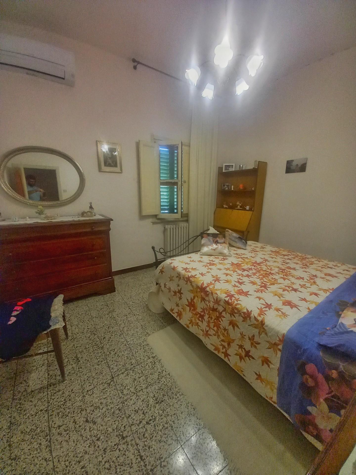 Immagine 18 di Casa colonica in vendita  a Montaione