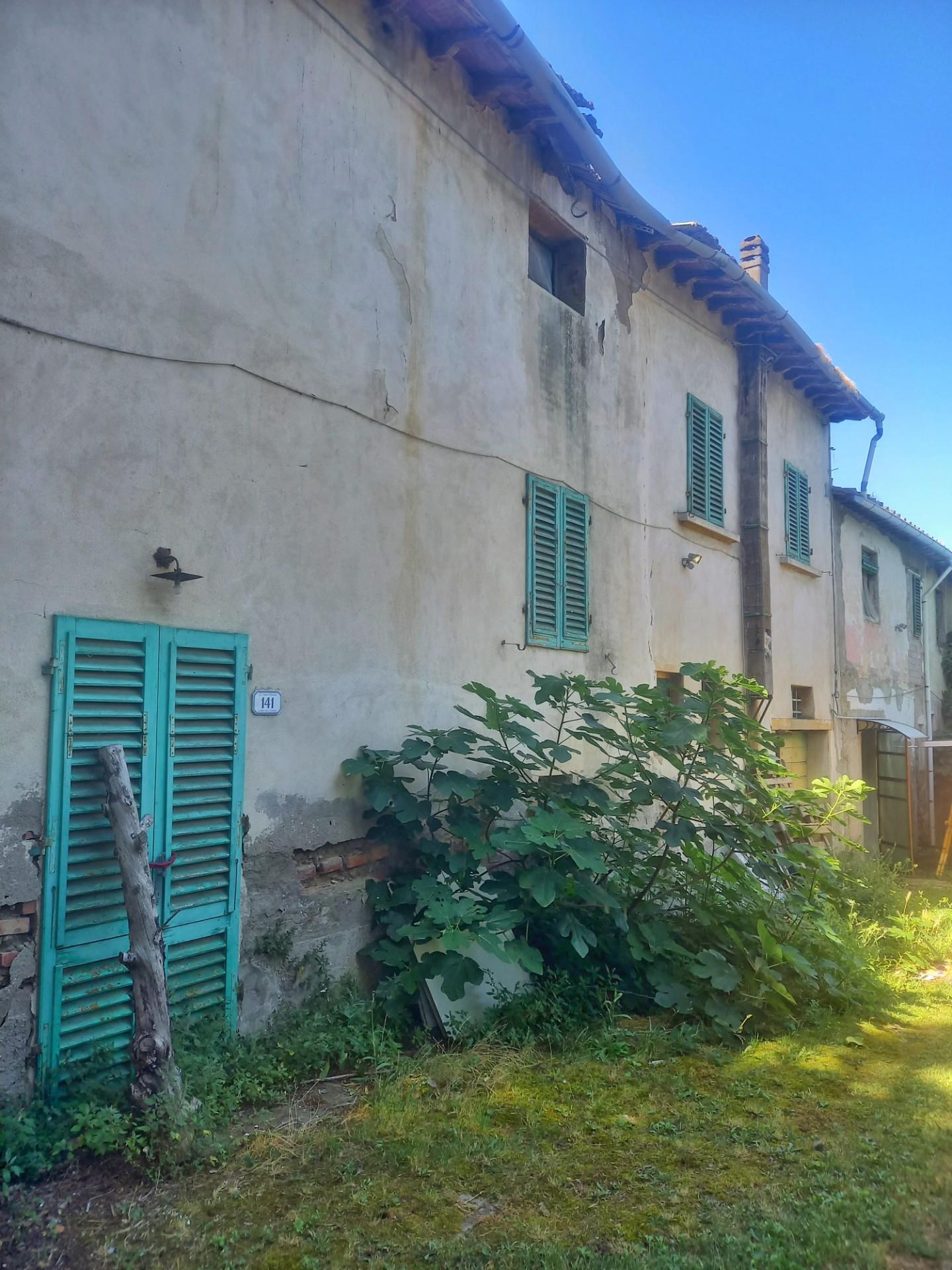 Immagine 31 di Casa colonica in vendita  a Montaione