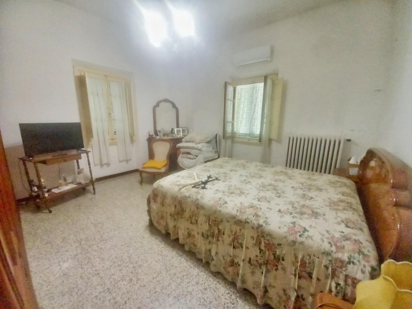 Immagine 16 di Casa colonica in vendita  a Montaione