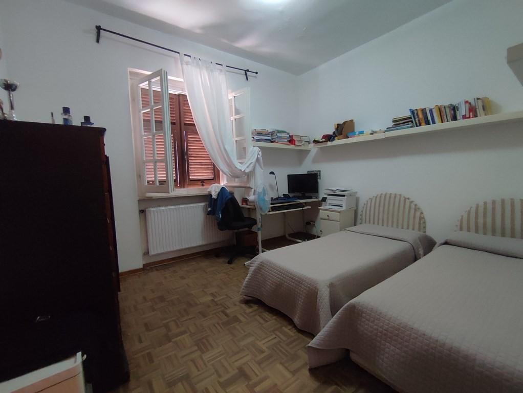 Immagine 20 di Casa semindipendente in vendita  a Carrara