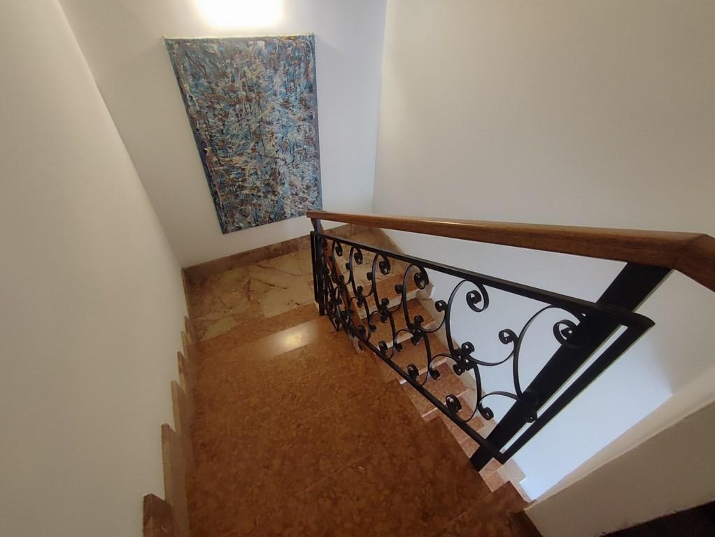 Immagine 31 di Casa semindipendente in vendita  a Carrara