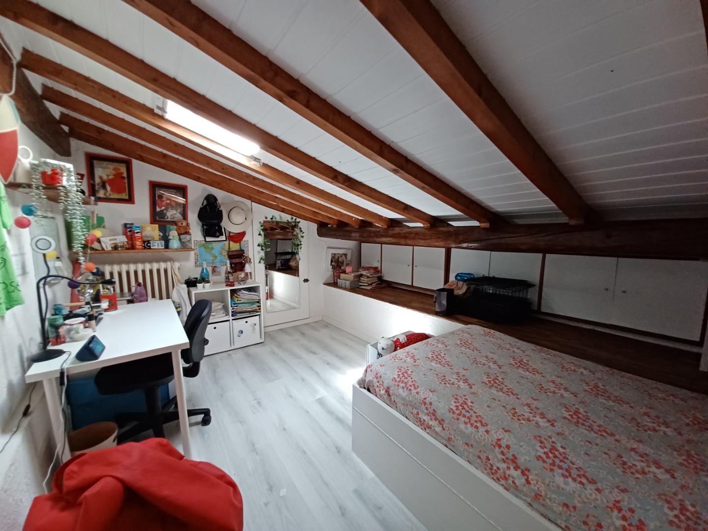 Immagine 55 di Casa colonica in vendita  a Capraia E Limite