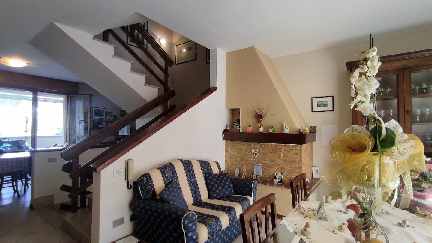 Immagine 19 di Villetta a schiera in vendita  a Fucecchio