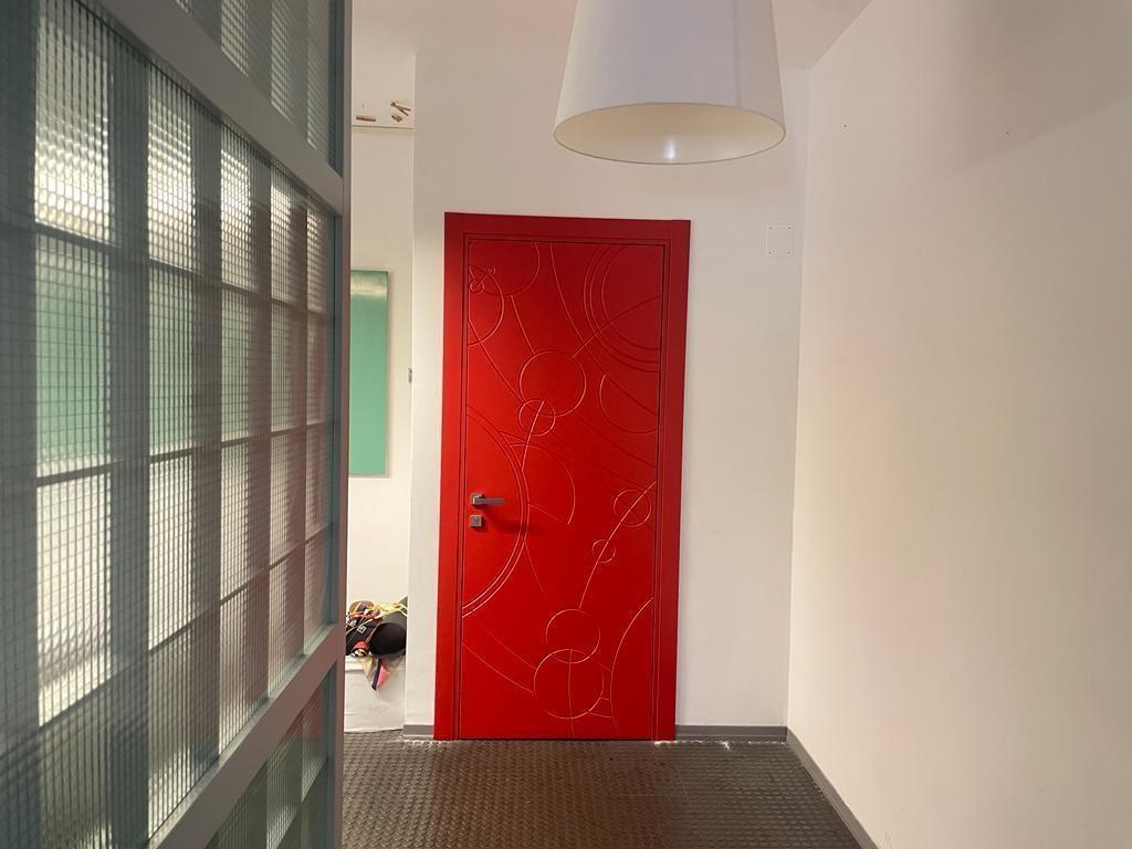 Immagine 1 di Ufficio in vendita  a Massa