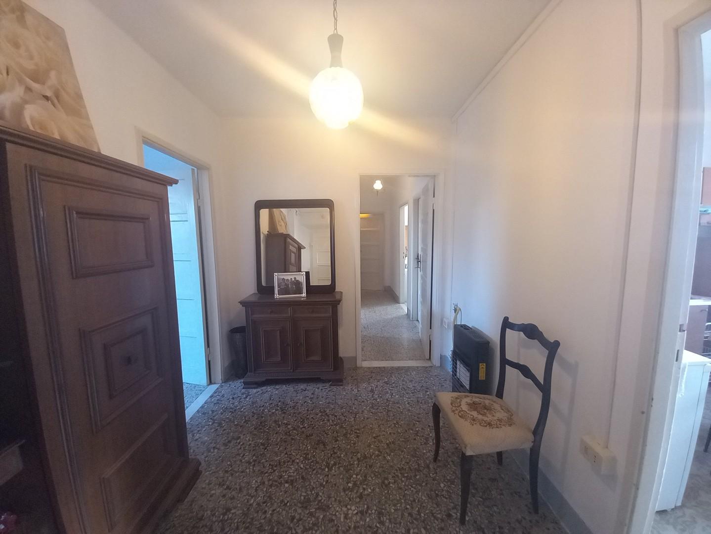 Immagine 10 di Appartamento in vendita  a Rosignano Marittimo