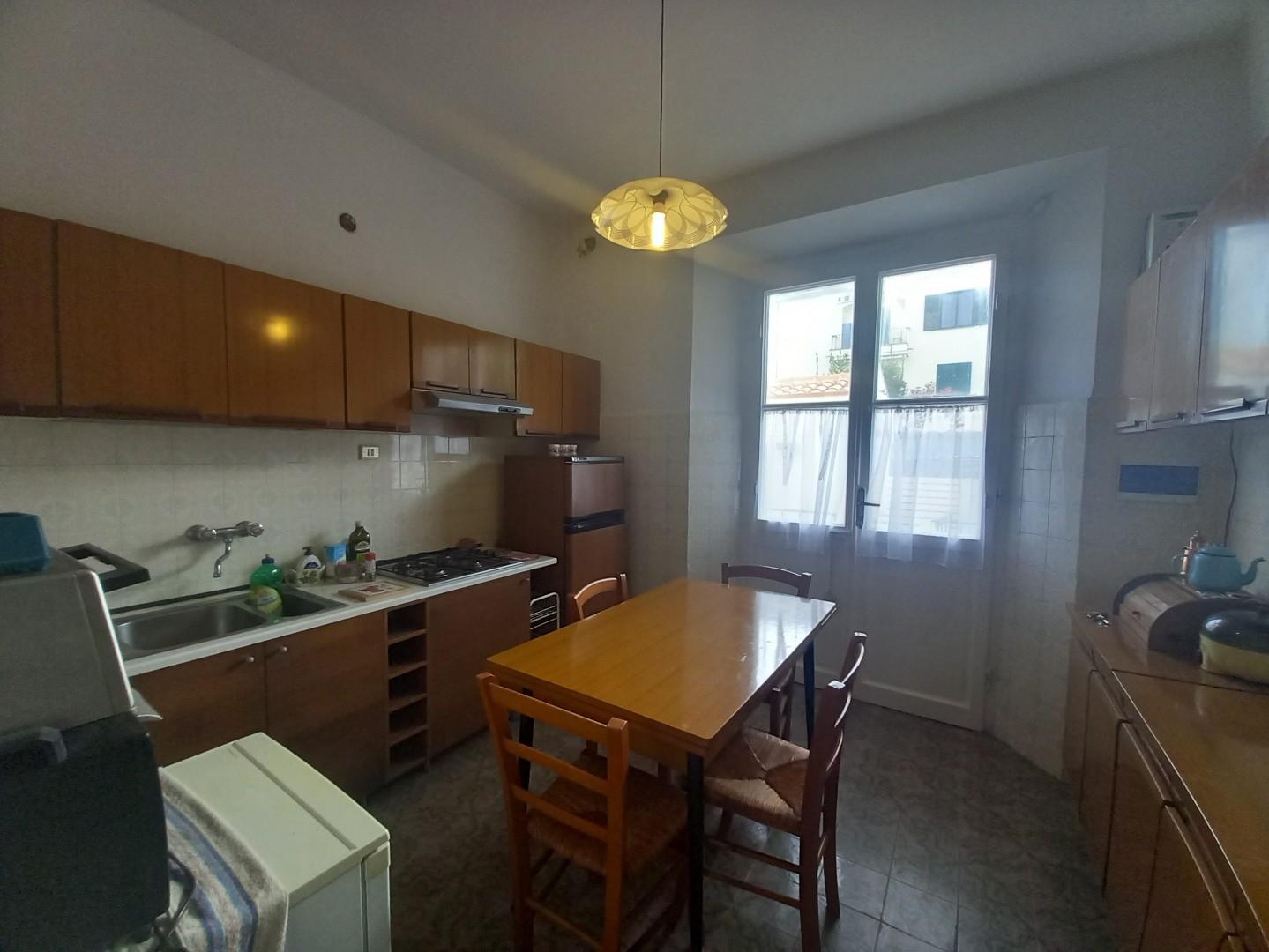 Immagine 13 di Appartamento in vendita  a Rosignano Marittimo