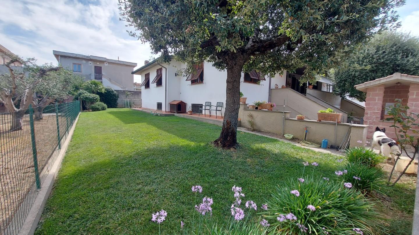 Immagine 20 di Villetta a schiera in vendita  a Campiglia Marittima