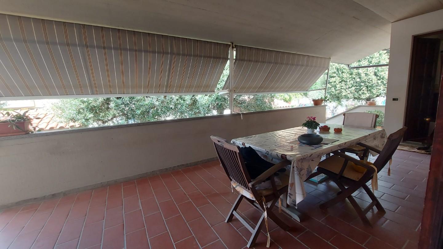 Immagine 6 di Villetta a schiera in vendita  a Campiglia Marittima