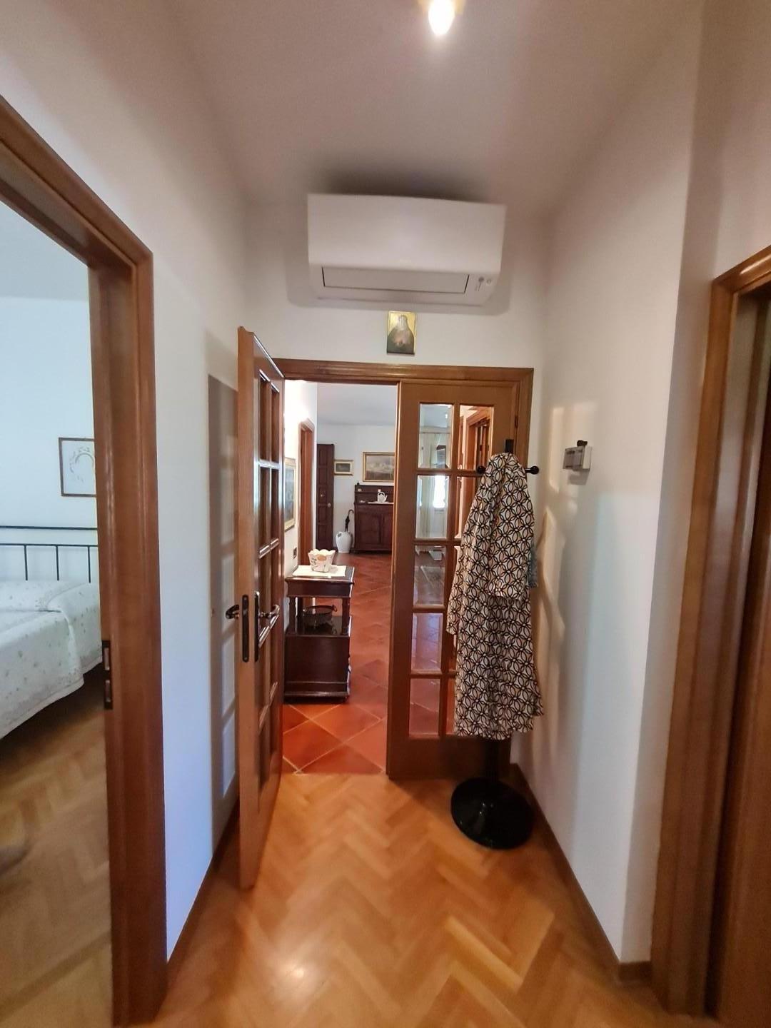 Immagine 46 di Villetta a schiera in vendita  a Campiglia Marittima