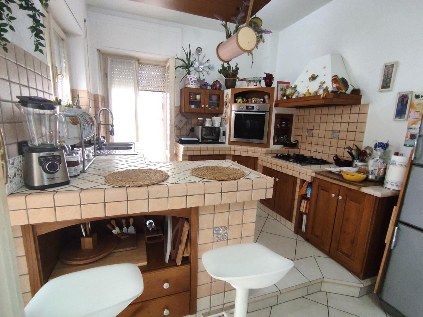 Immagine 16 di Appartamento in vendita  a Massa