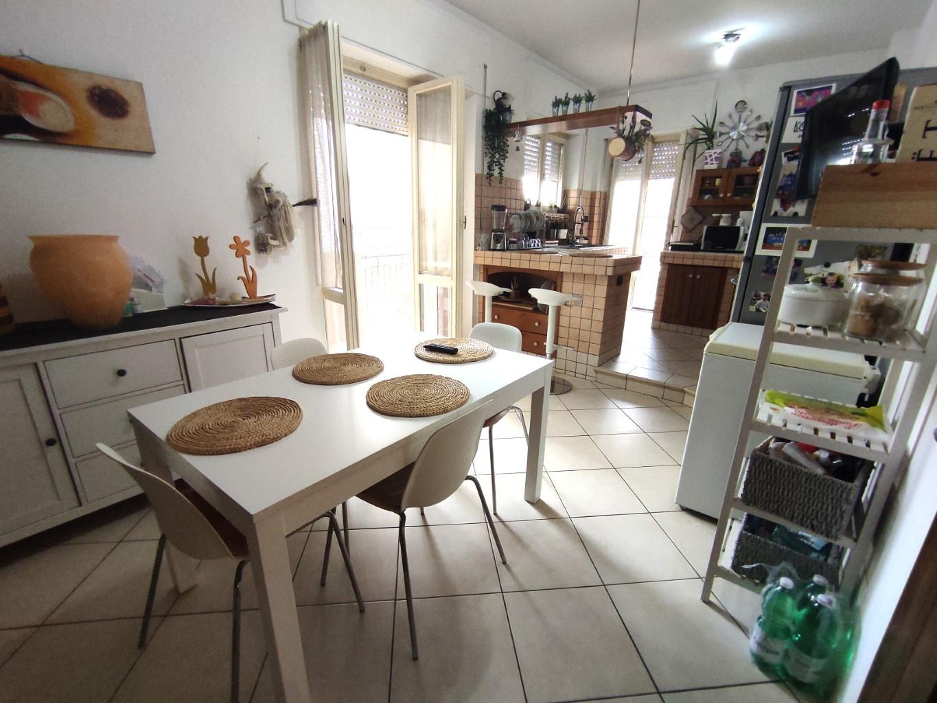 Immagine 19 di Appartamento in vendita  a Massa