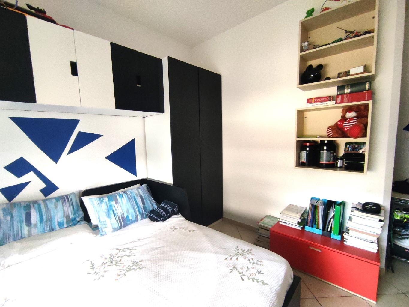 Immagine 11 di Appartamento in vendita  a Massa