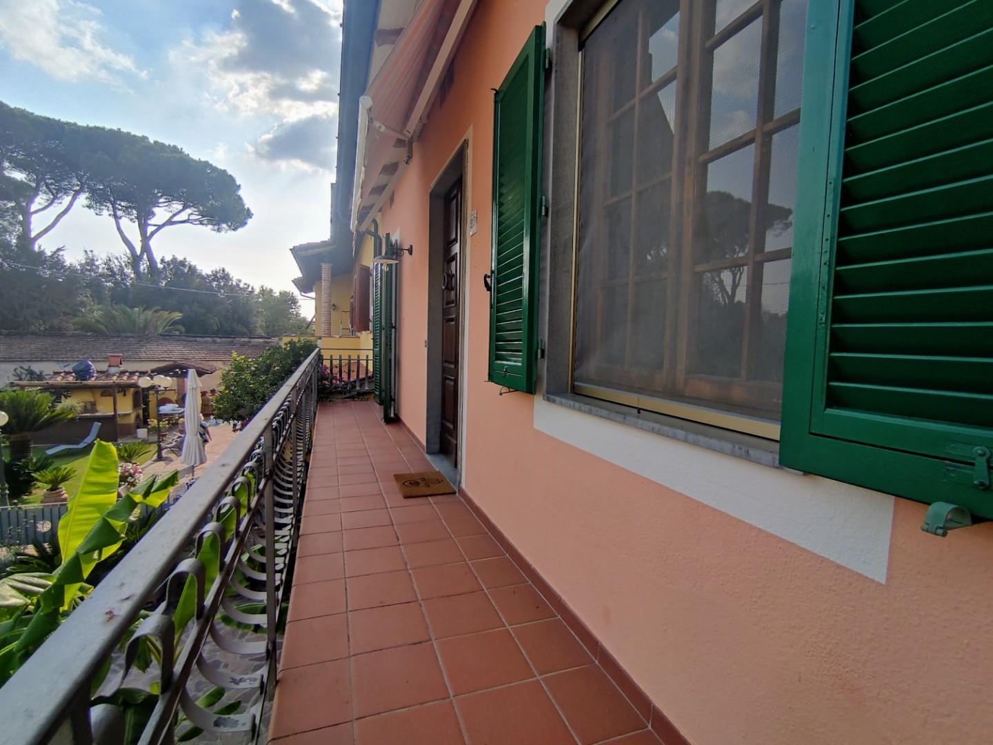 Immagine 9 di Casa semindipendente in vendita  a Fucecchio