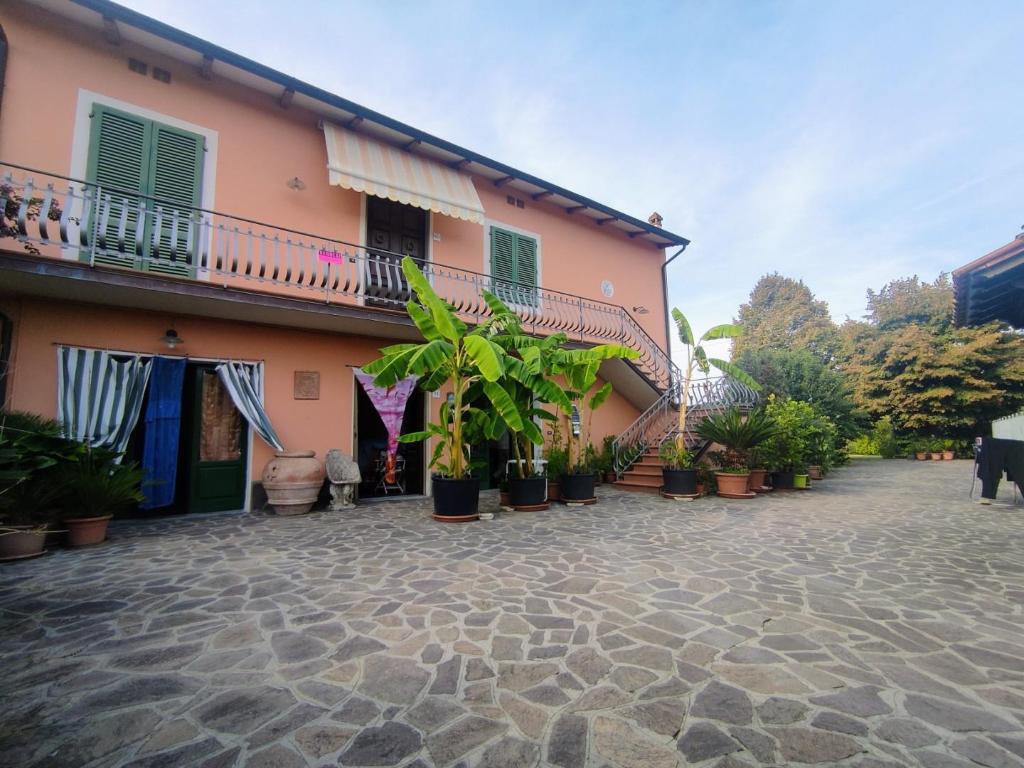 Immagine 1 di Casa semindipendente in vendita  a Fucecchio