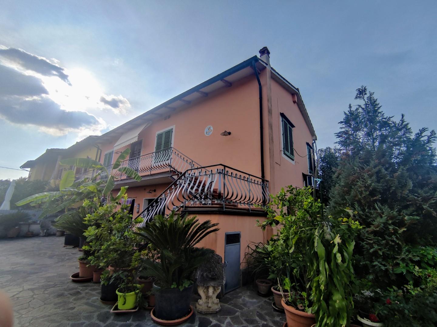 Immagine 3 di Casa semindipendente in vendita  a Fucecchio