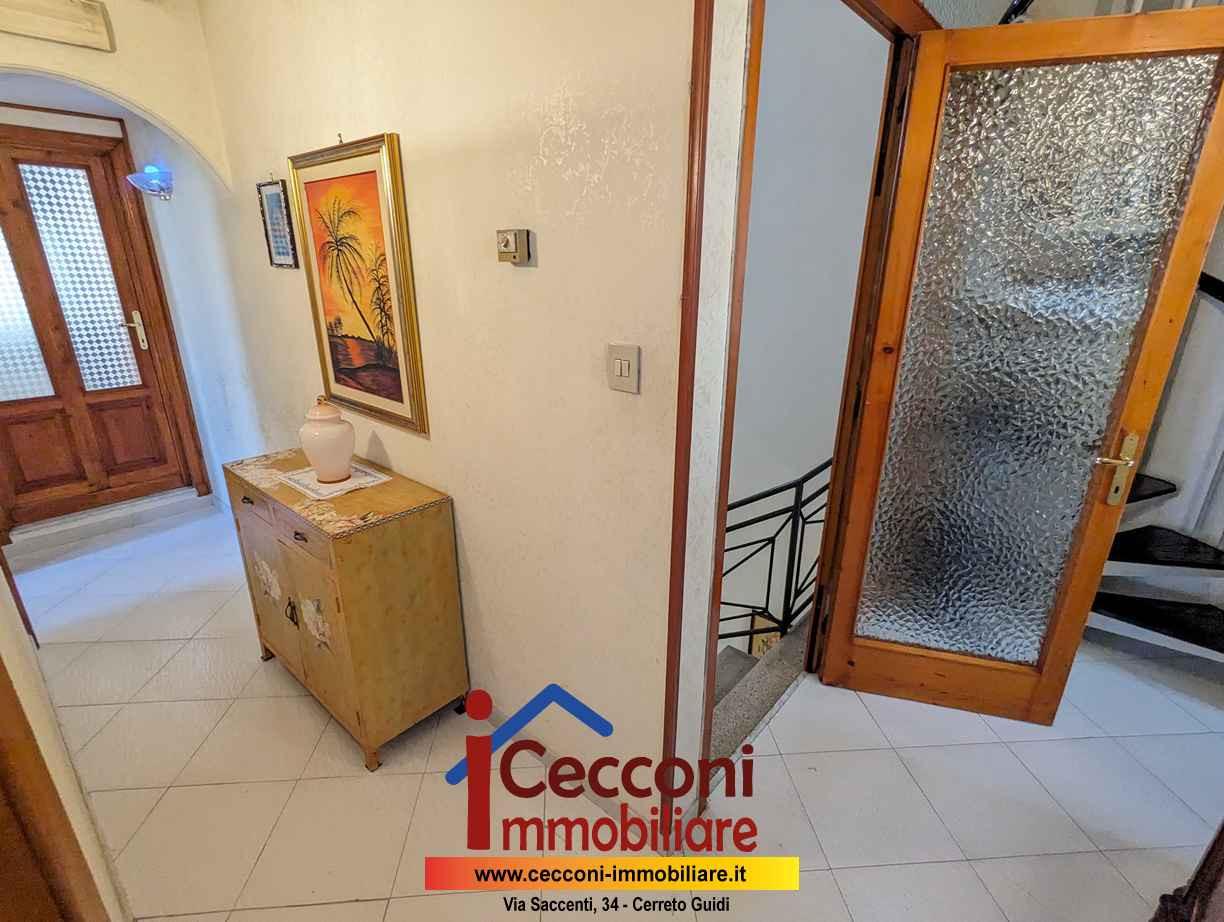 Immagine 12 di Casa indipendente in vendita  a Lamporecchio