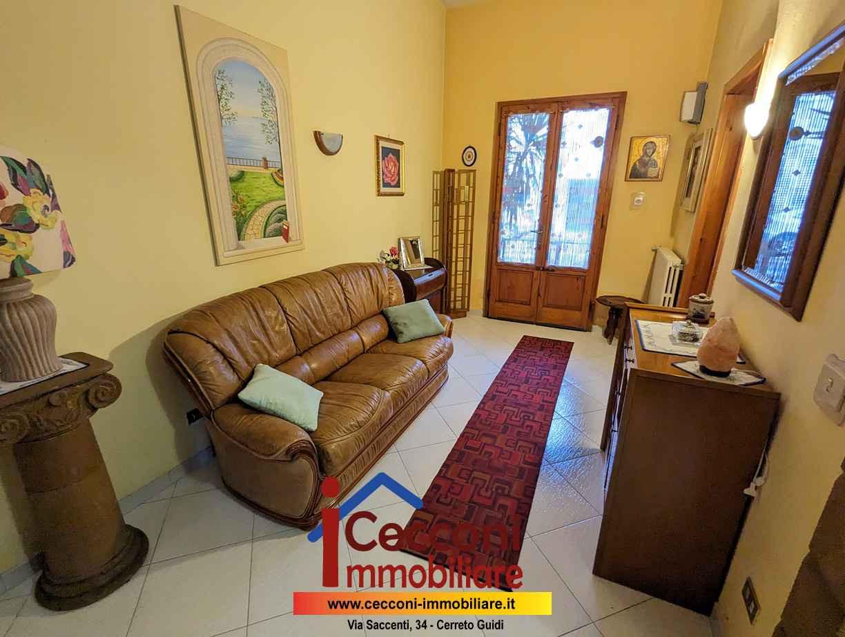 Immagine 3 di Casa indipendente in vendita  a Lamporecchio