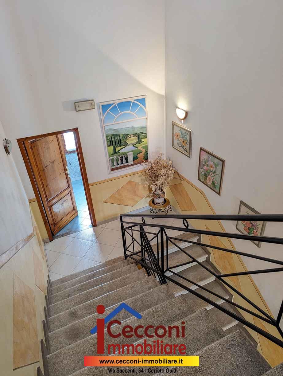 Immagine 10 di Casa indipendente in vendita  a Lamporecchio