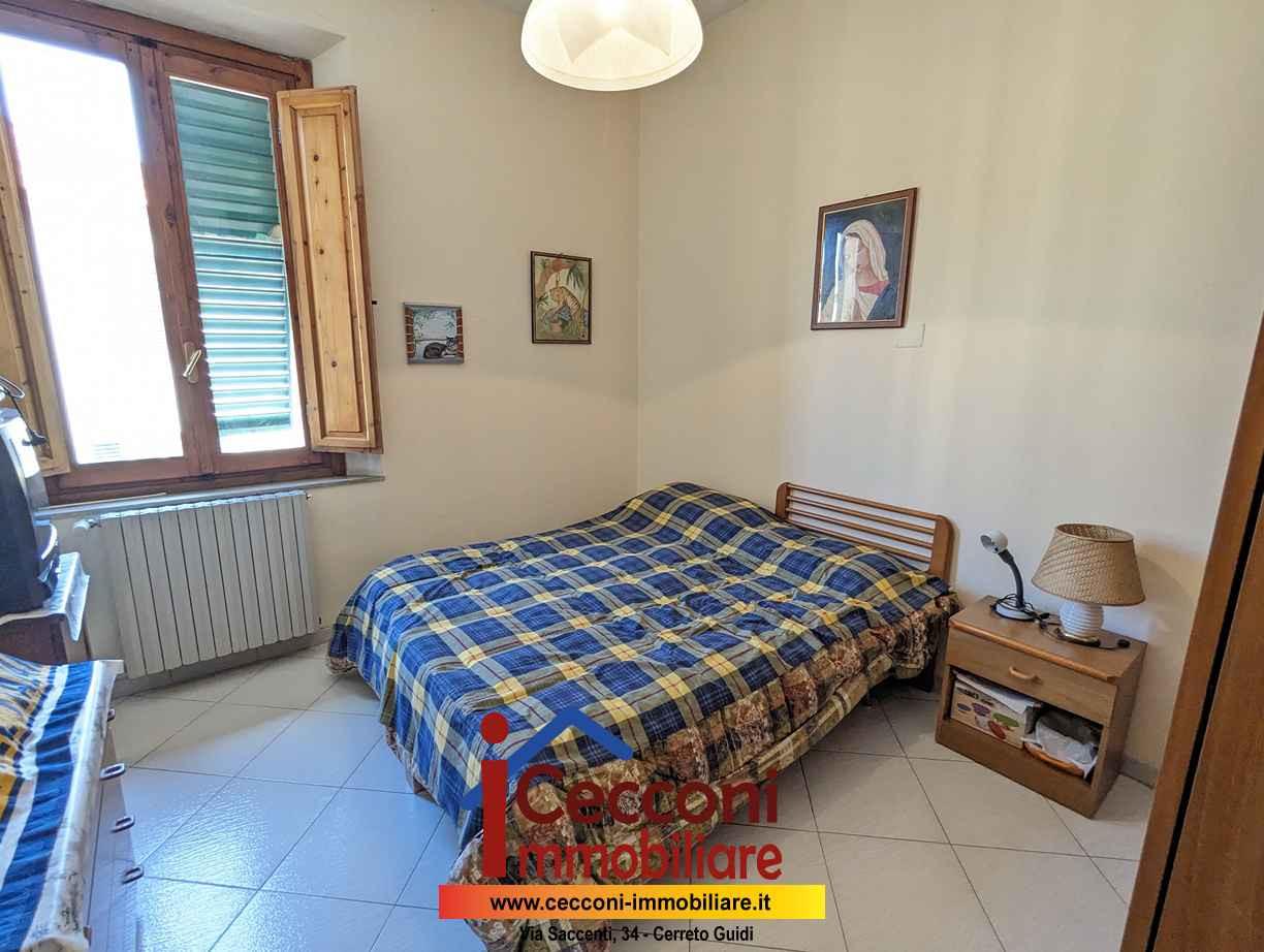 Immagine 17 di Casa indipendente in vendita  a Lamporecchio