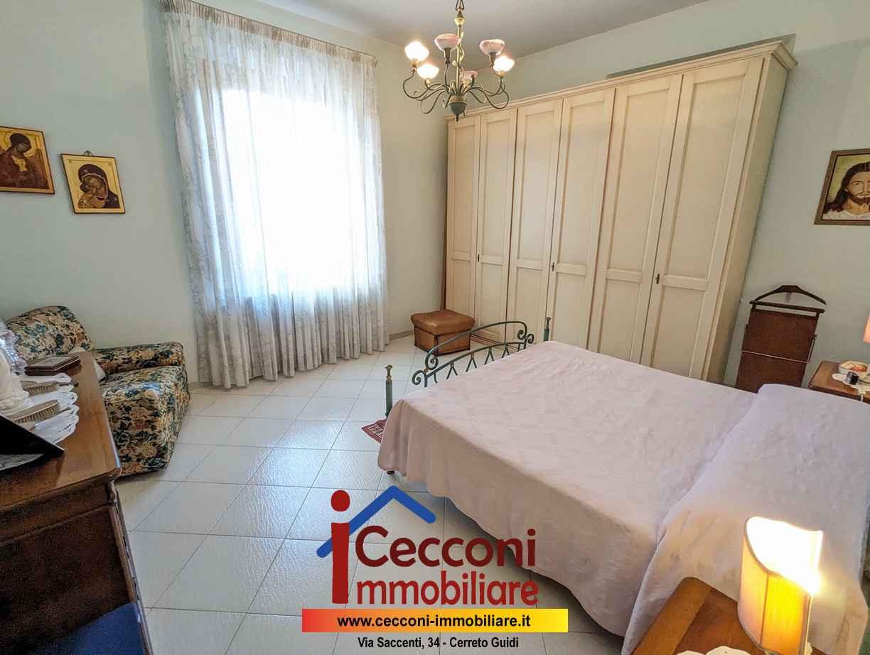 Immagine 13 di Casa indipendente in vendita  a Lamporecchio