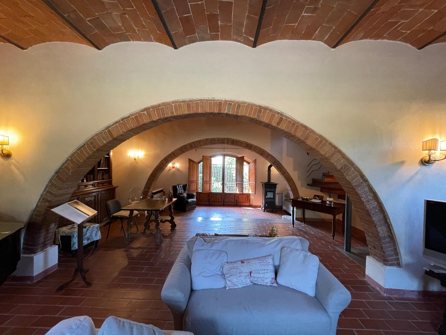 Immagine 9 di Rustico / casale in vendita  a San Giuliano Terme