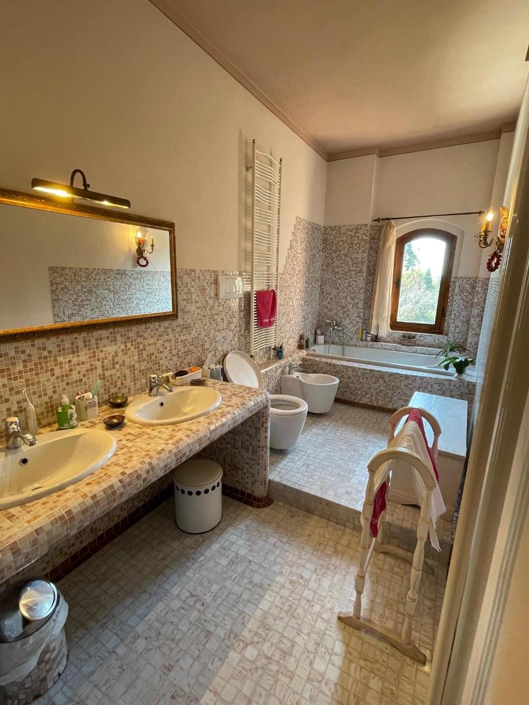 Immagine 25 di Rustico / casale in vendita  a San Giuliano Terme