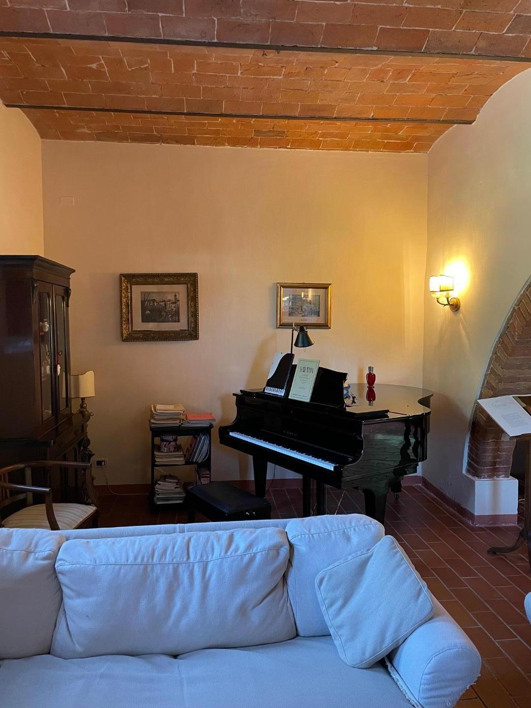 Immagine 11 di Rustico / casale in vendita  a San Giuliano Terme