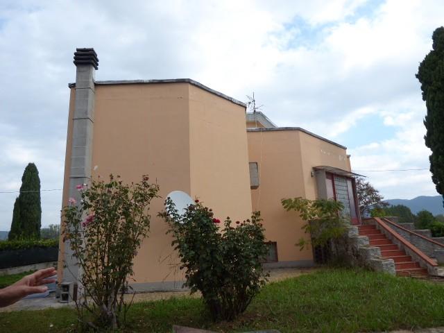 Immagine 55 di Villa in vendita  a San Giuliano Terme