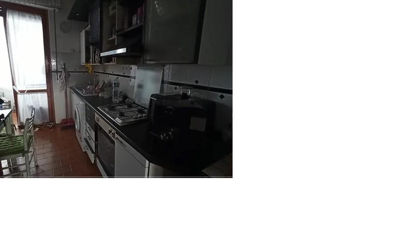 Immagine 3 di Appartamento in vendita  a Livorno