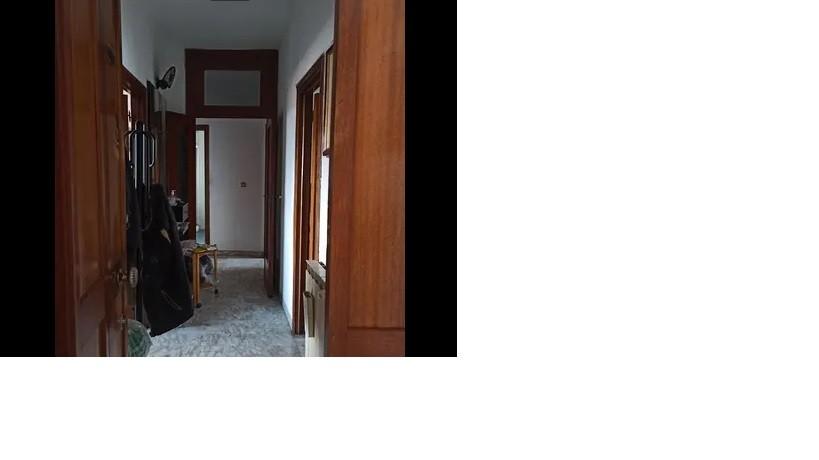 Immagine 5 di Appartamento in vendita  a Livorno