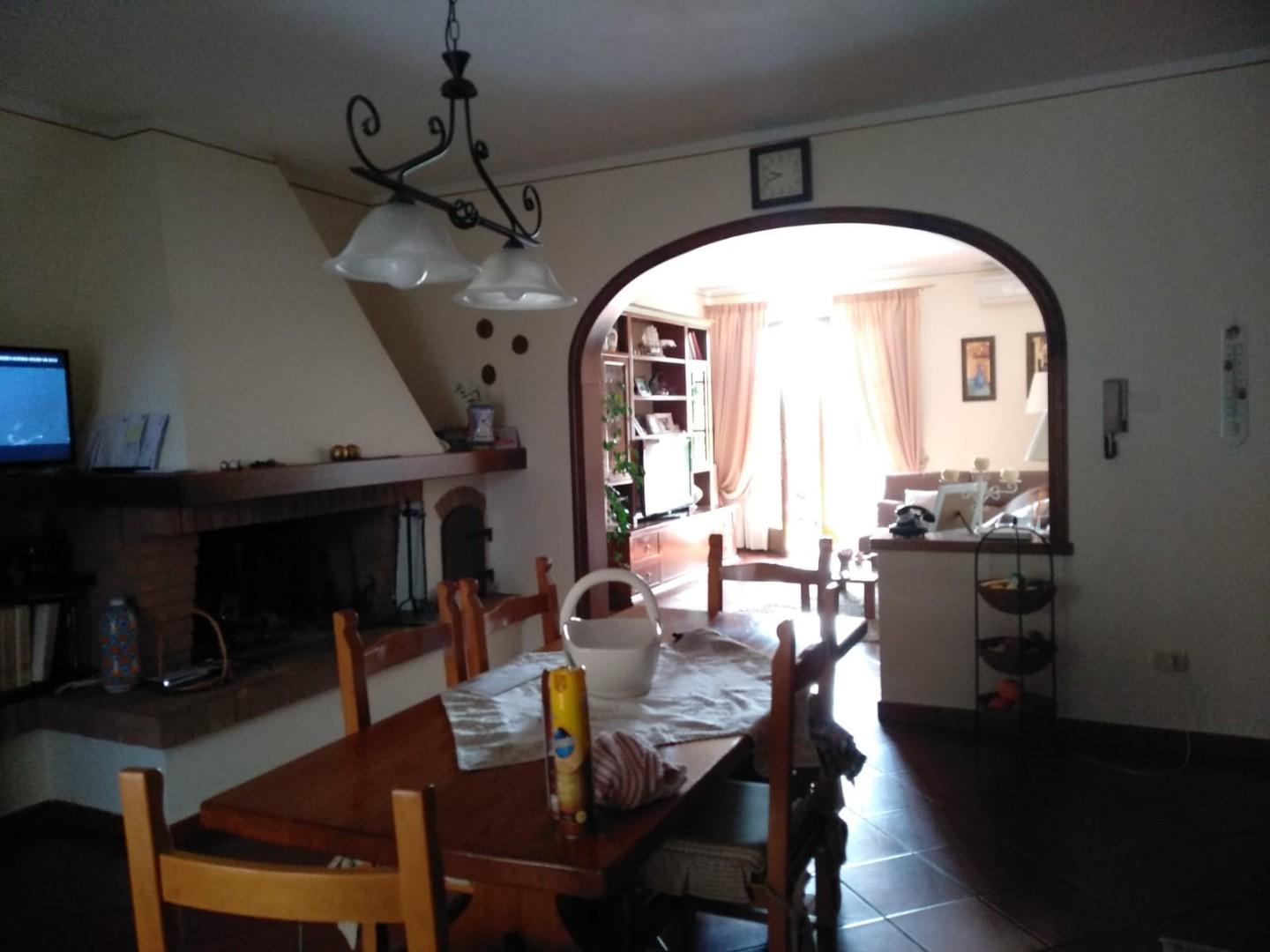 Immagine 6 di Casa bifamiliare in vendita  a Castelfranco Di Sotto