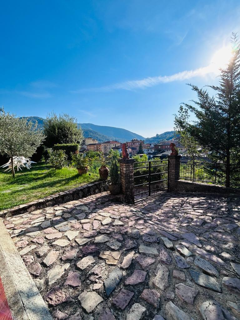 Immagine 26 di Casa indipendente in vendita  a Aulla