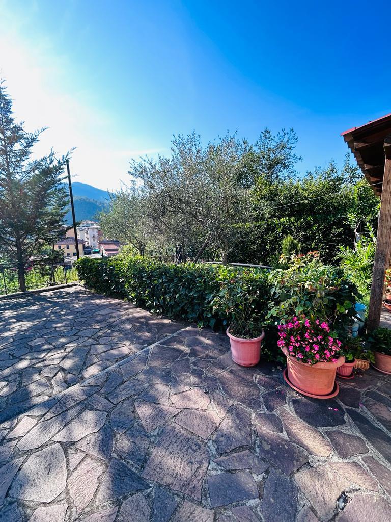 Immagine 25 di Casa indipendente in vendita  a Aulla