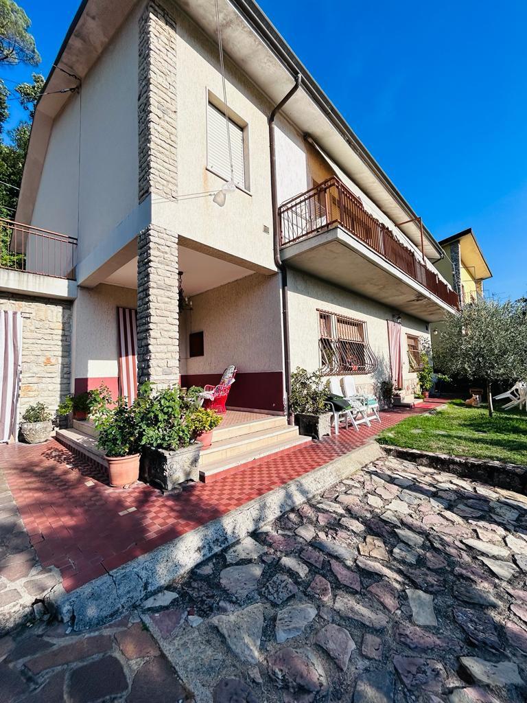 Immagine 24 di Casa indipendente in vendita  a Aulla