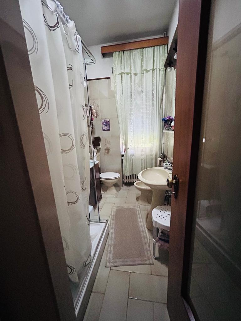 Immagine 17 di Casa indipendente in vendita  a Aulla