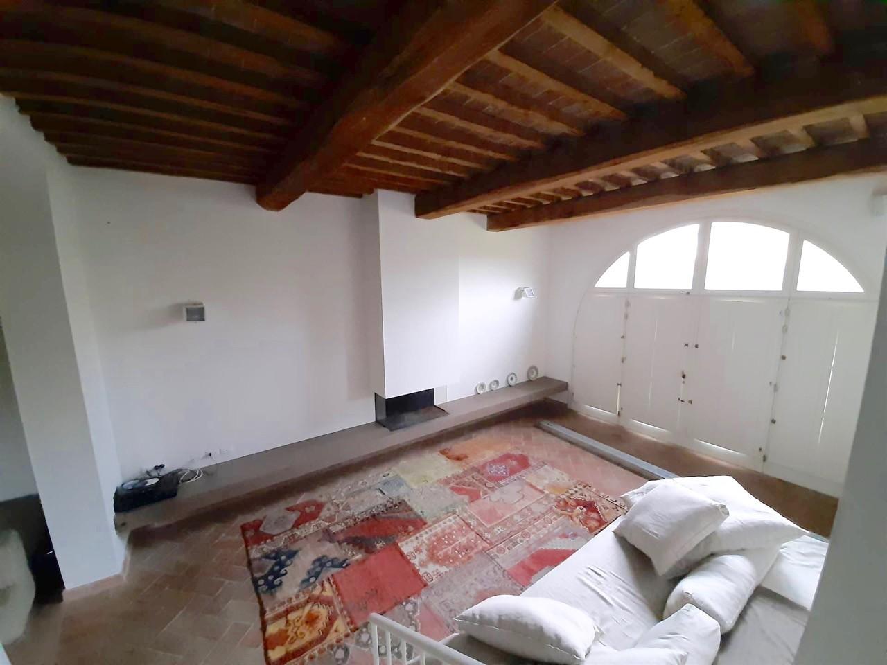 Immagine 3 di Casa bifamiliare in vendita  a San Giuliano Terme