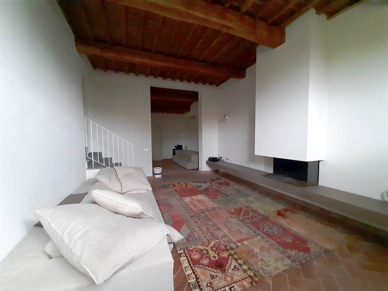 Immagine 4 di Casa bifamiliare in vendita  a San Giuliano Terme