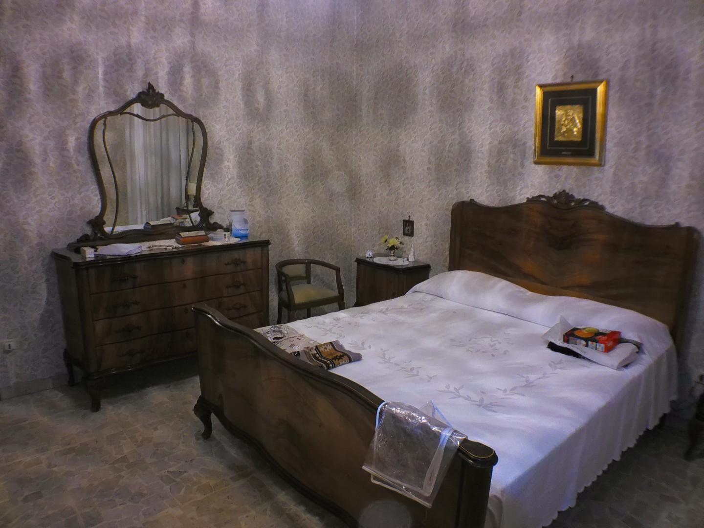 Immagine 35 di Casa indipendente in vendita  a Carrara