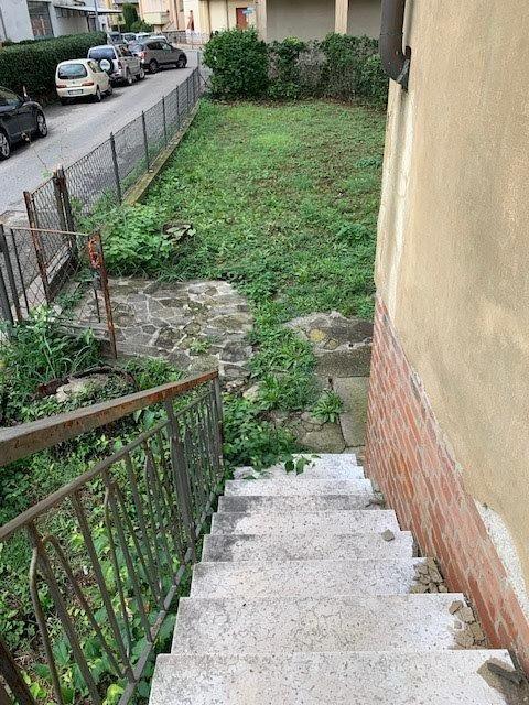 Immagine 1 di Terratetto in vendita  a Capraia E Limite