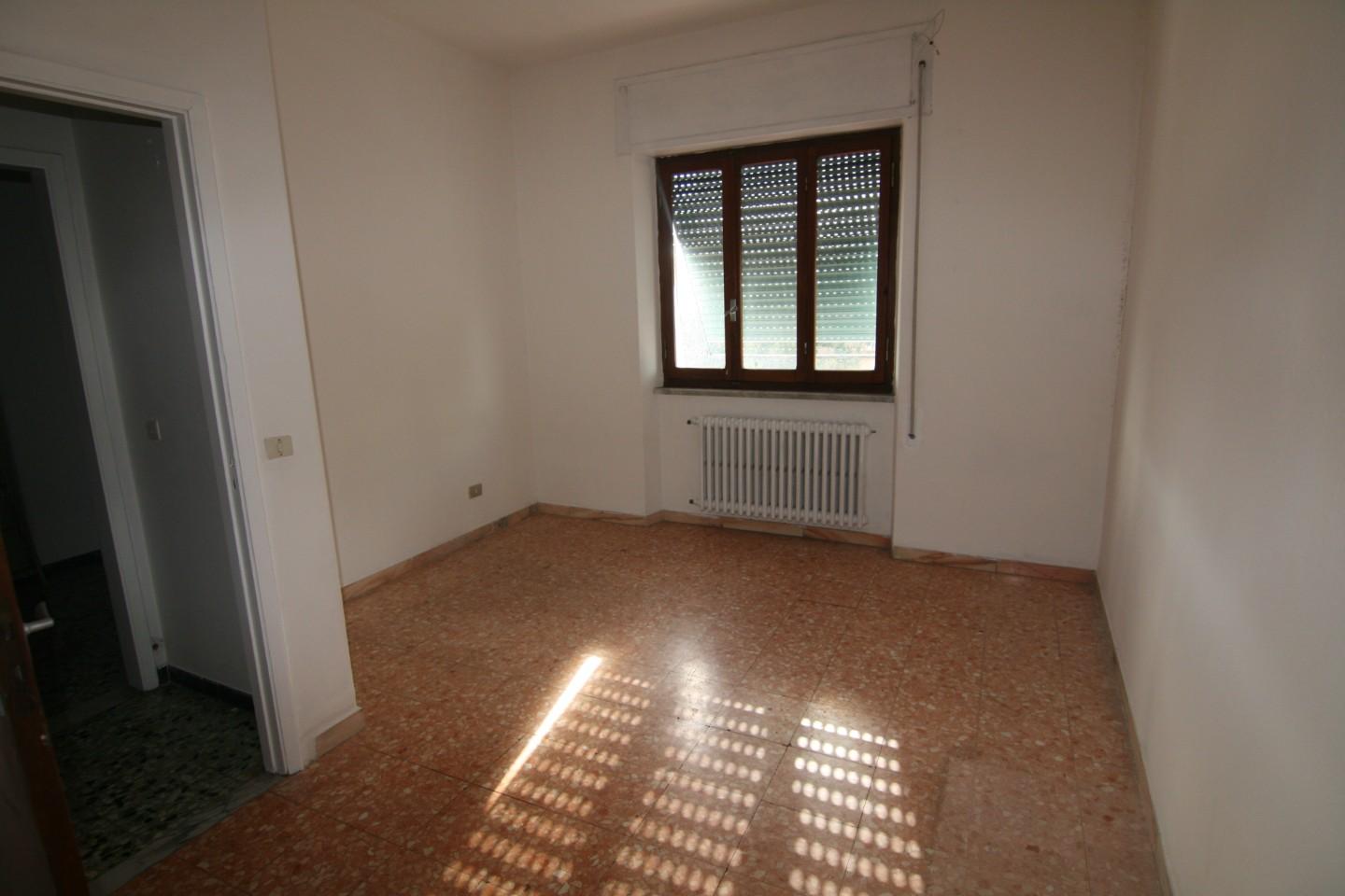 Immagine 6 di Terratetto in vendita  a Carrara