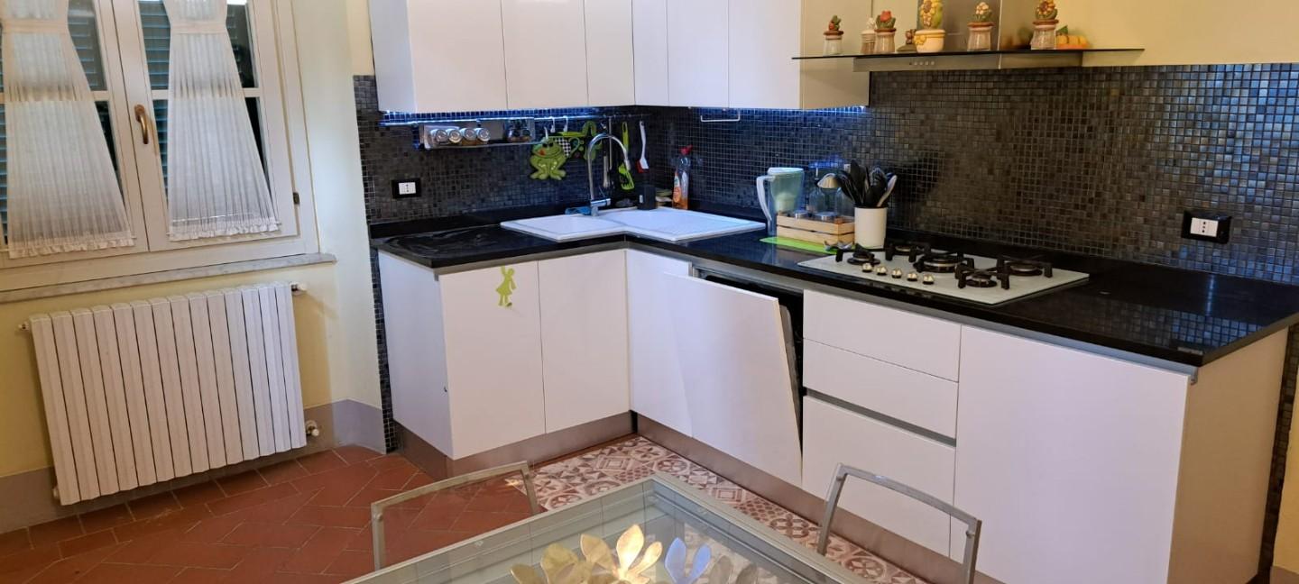 Immagine 103 di Appartamento in vendita  a San Giuliano Terme