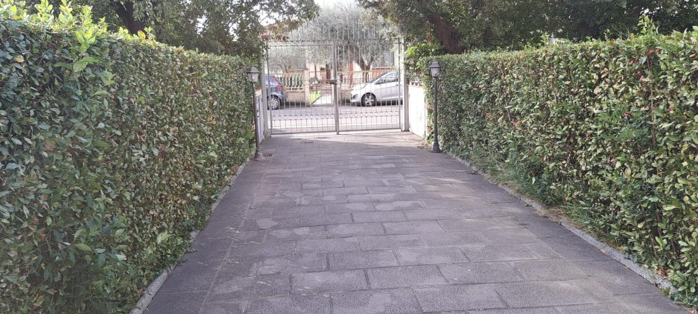 Immagine 49 di Appartamento in vendita  a San Giuliano Terme