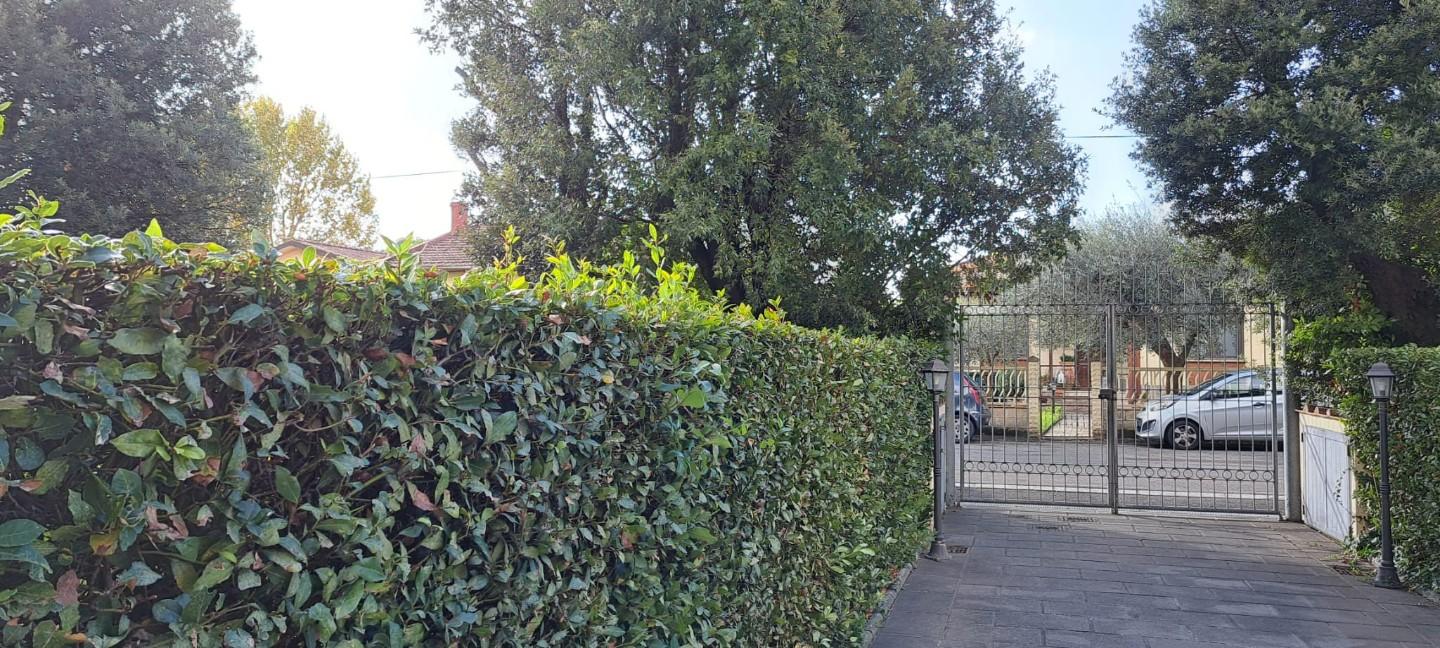 Immagine 46 di Appartamento in vendita  a San Giuliano Terme