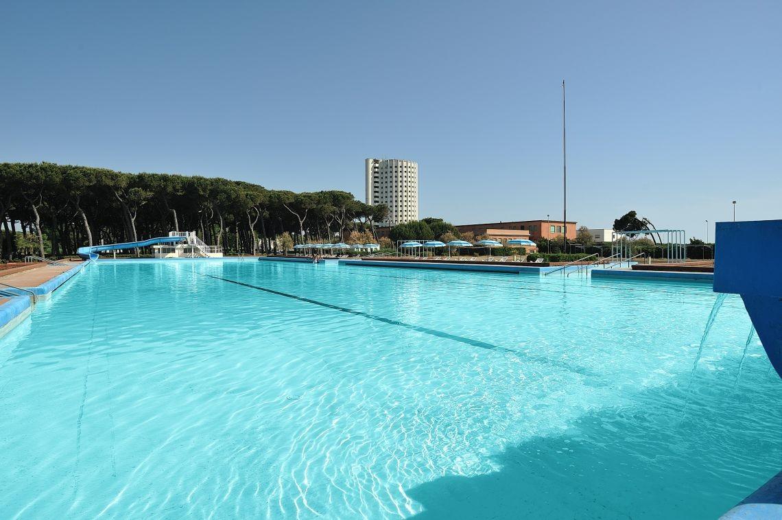 Immagine 39 di Casa semindipendente in vendita  a Massa