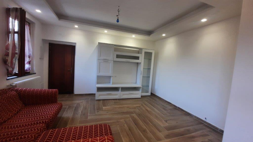 Immagine 21 di Appartamento in vendita  a Vicopisano