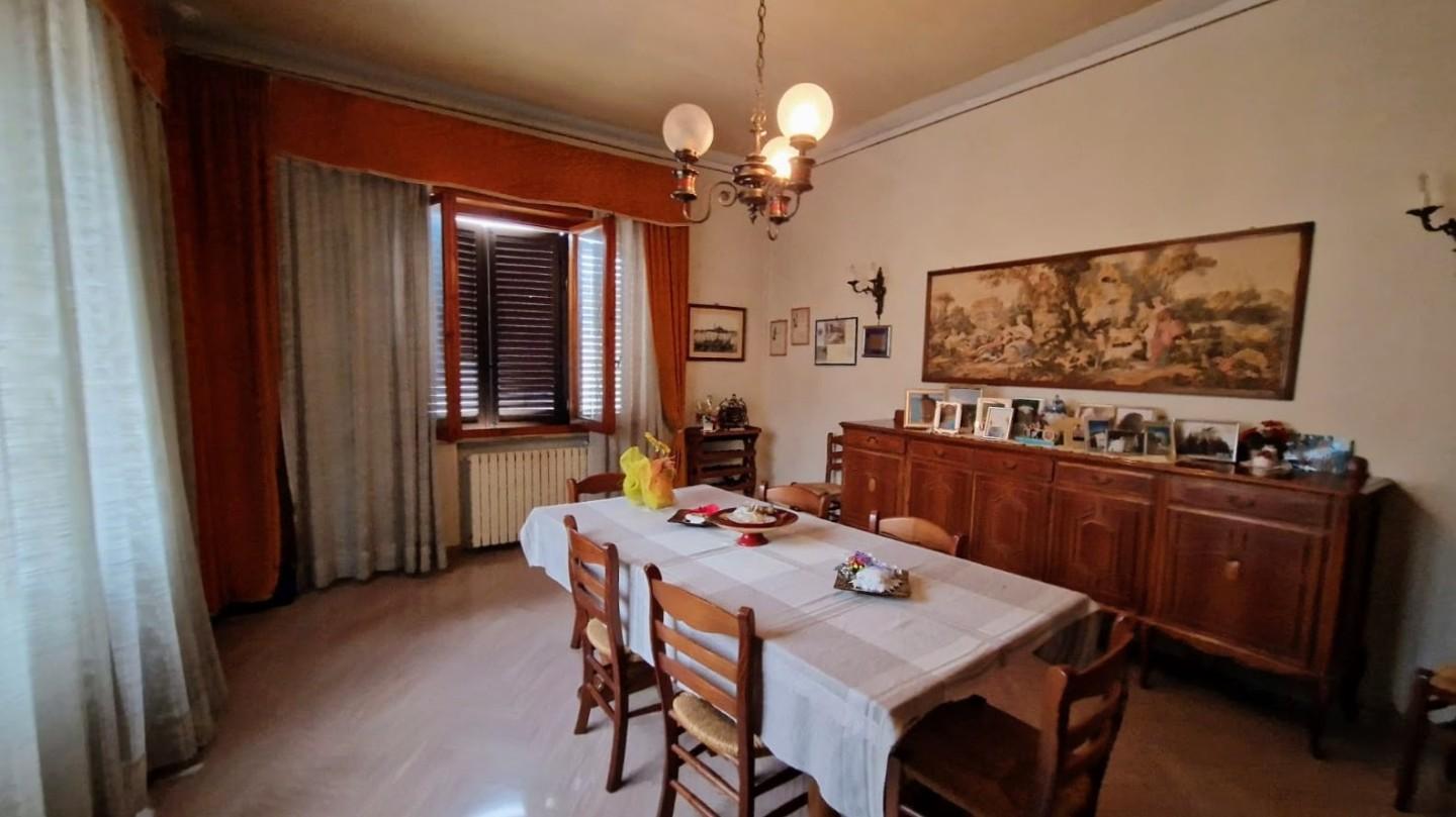 Immagine 6 di Casa indipendente in vendita  a Fucecchio