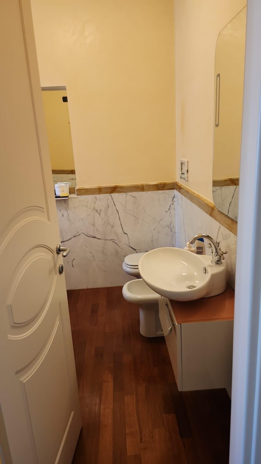 Immagine 8 di Villa in vendita  a Fosdinovo