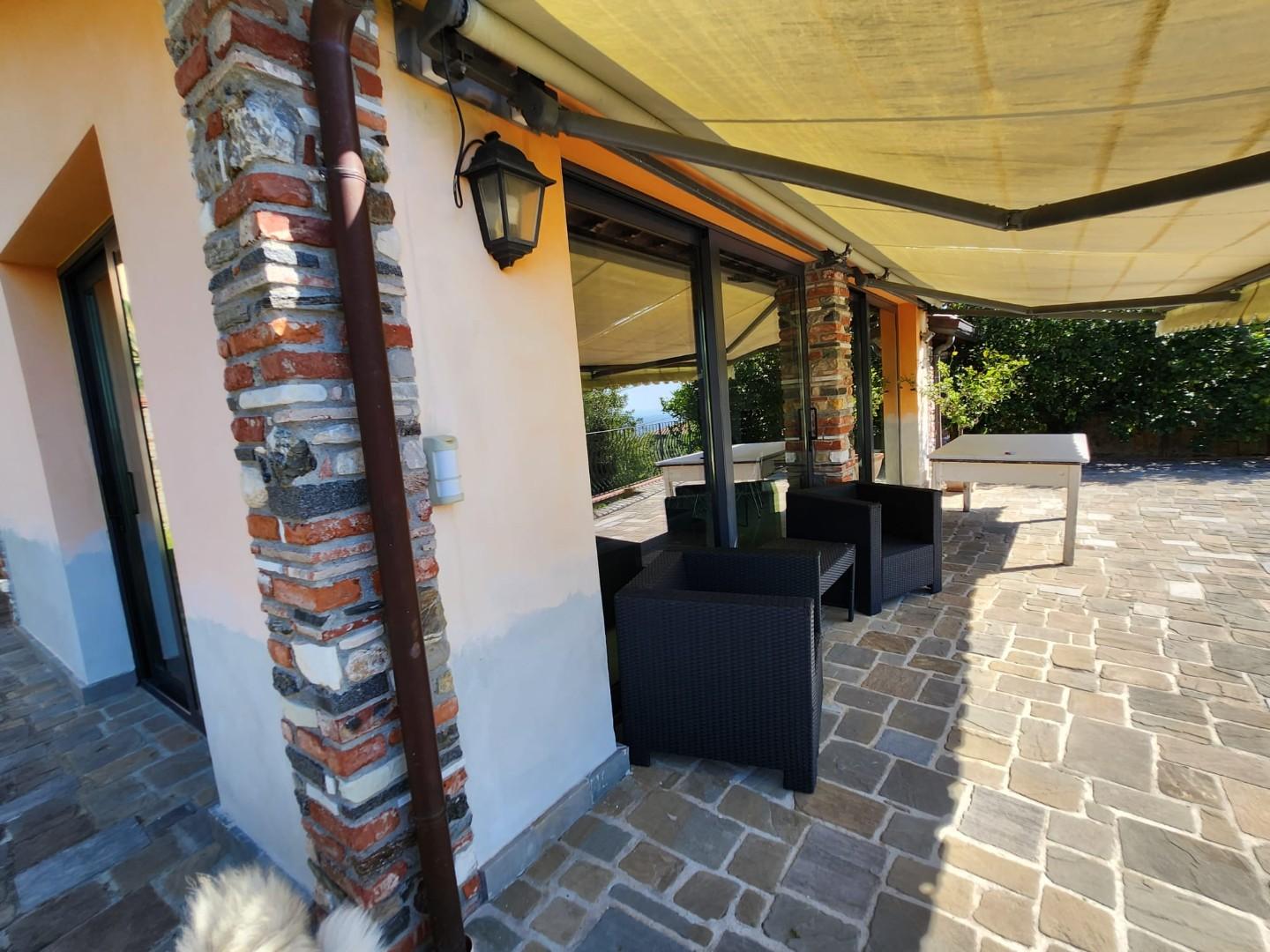 Immagine 12 di Villa in vendita  a Fosdinovo