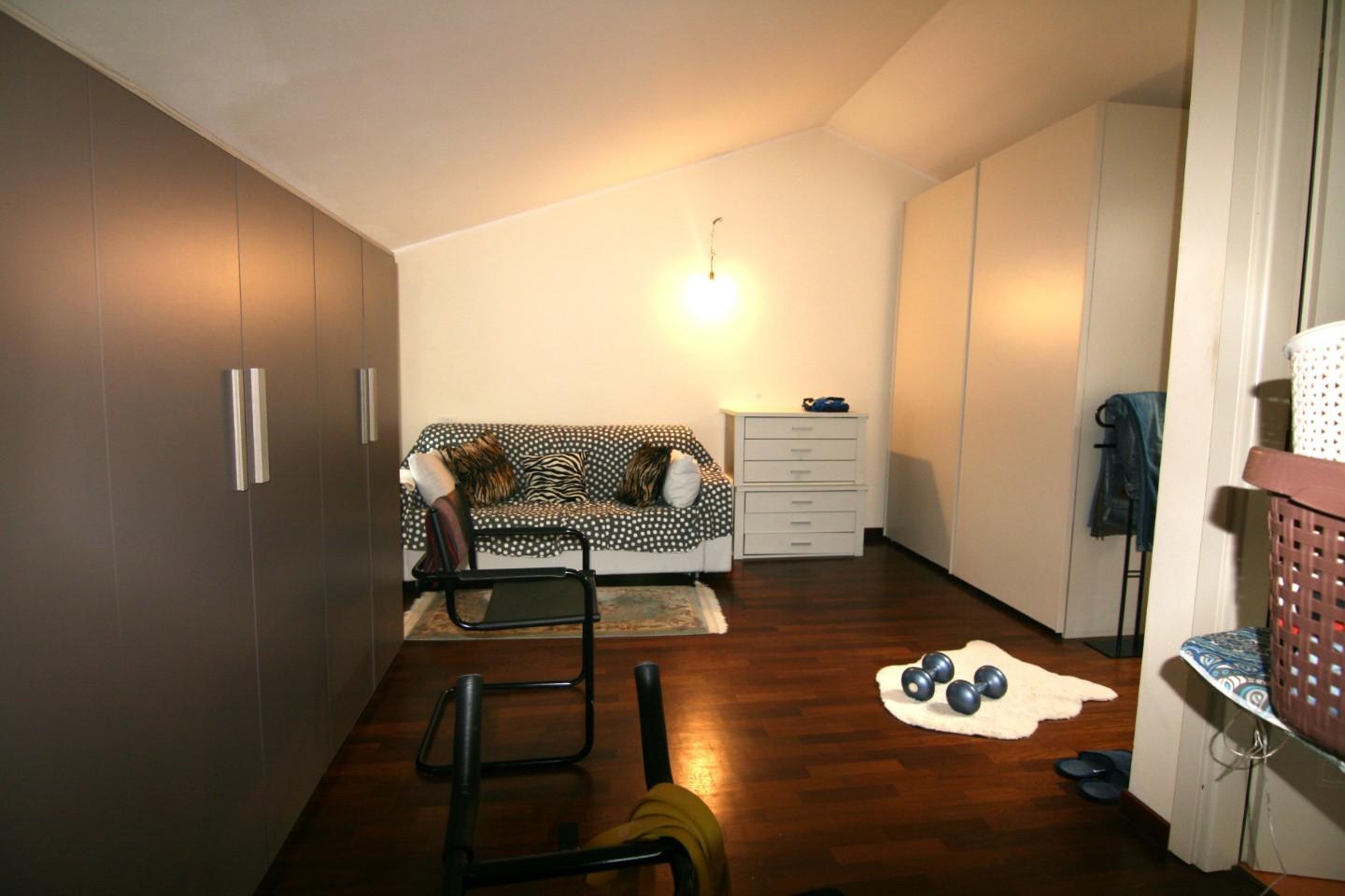 Immagine 20 di Villetta a schiera in vendita  a Carrara